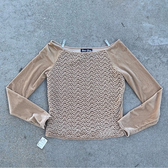 Bisou Bisou Womens Velour crop top blouse vintage goth witchycore medium - Picture 4 of 4